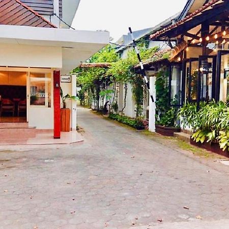 Belaya Hotel جيبارا المظهر الخارجي الصورة