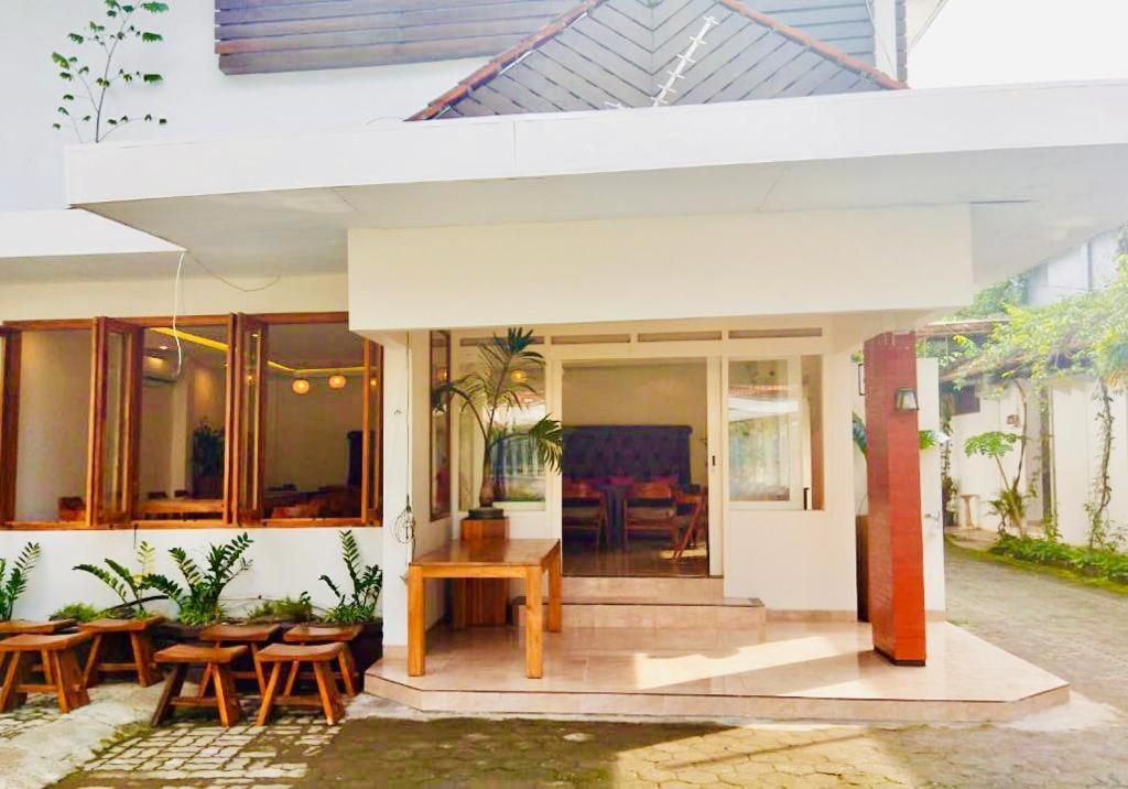 Belaya Hotel جيبارا المظهر الخارجي الصورة